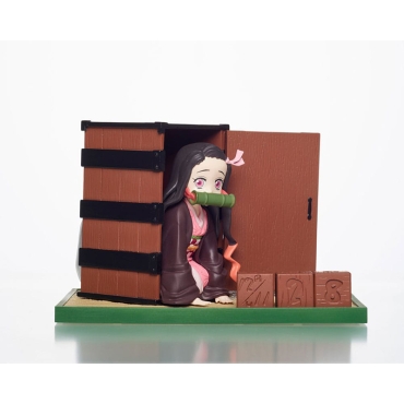 Demon Slayer: Kimetsu no Yaiba - Perpetual Calendar Nezuko 14 cm
