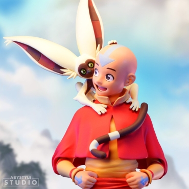 Avatar: The Last Airbender Collectible Figure - Aang & Momo