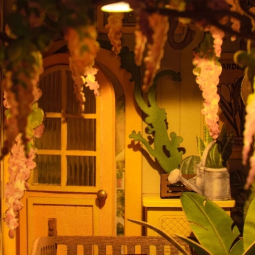 Robotime DIY Model Kit - Garden House 