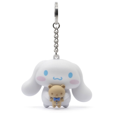 Vedere frontală a brelocului Cinnamoroll Pocket Hero cu fundă roșie și design clasic Sanrio