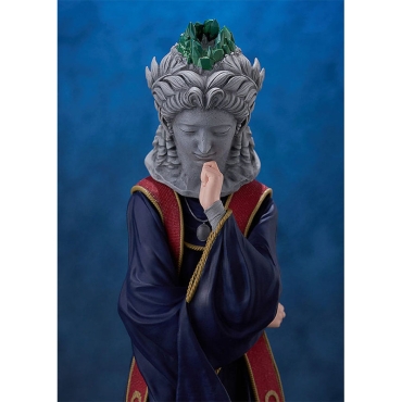 Prim-plan al feței și măștii lui Sellen