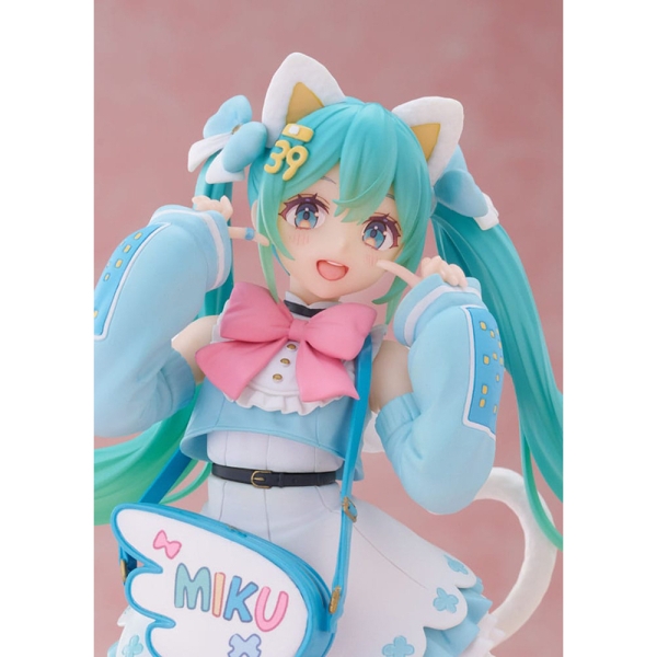PRE-ORDER: Hatsune Miku PVC Statue - Hatsune Miku Fashion Fancy Ver. 18 cm