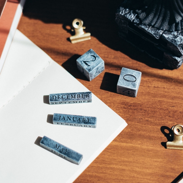 PRE-ORDER: The Lord of the Rings 3D perpetual Calendar