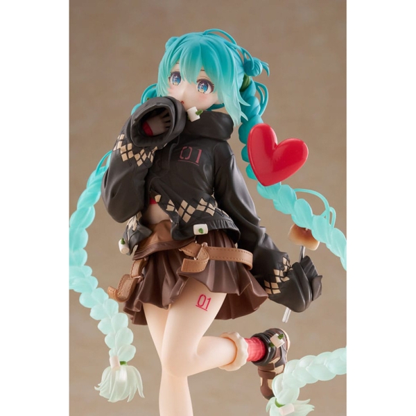 PRE-ORDER: Hatsune Miku PVC Statue - Hatsune Fashion Outdoor Spring Ver. 18 cm