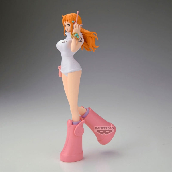 Figurină One Piece Nami în stilul Egghead Glitter & Glamours 23cm