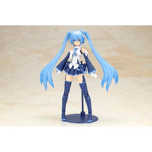 Hatsune Miku GT Project Reincarnation Model Kit - Racing Miku: 2013 ver