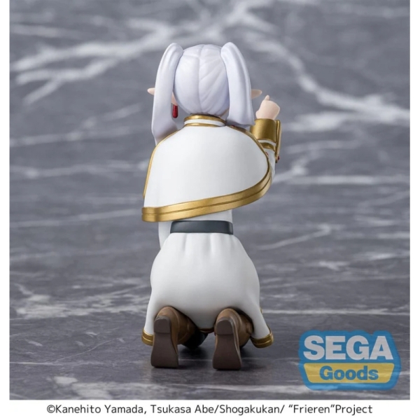 Frieren: Beyond Journey's End PM Perching Figure - Frieren Poking Something