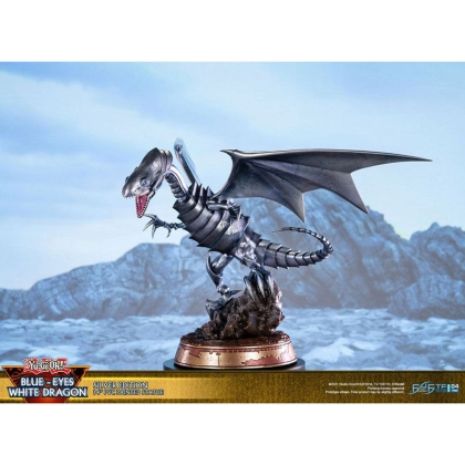 PRE-ORDER: Yu-Gi-Oh! PVC Statue Blue-Eyes White Dragon Silver Edition 35 cm