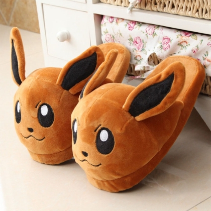 Pokemon: Plush Slippers - Pikachu