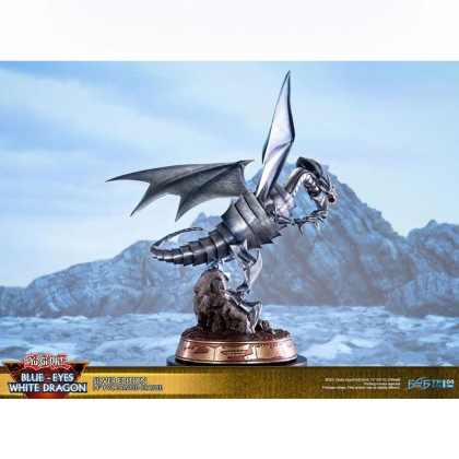 Yu-Gi-Oh! PVC Statue Blue-Eyes White Dragon Silver Edition 35 cm
