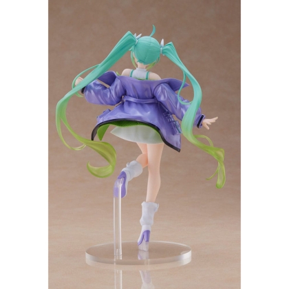 PRE-ORDER: Hatsune Miku PVC Statue -  Fashion Figure Sporty 18 cm
