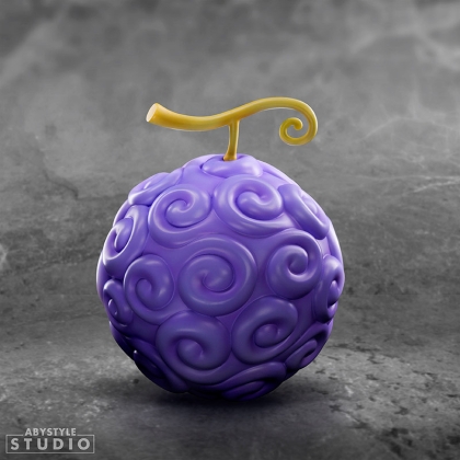 Reproducerea fructului Gum Gum din One Piece pe o suprafață de lemn