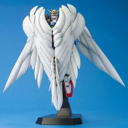 (MG) Gundam Model Kit - W Gundam Zero Custom 1/100