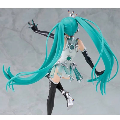 PRE-ORDER: Hatsune Miku GT Project Reincarnation Model Kit - Racing Miku: 2013 ver