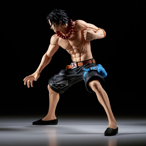 Figurină PVC One Piece Grandista - Portgas D.Ace 20cm