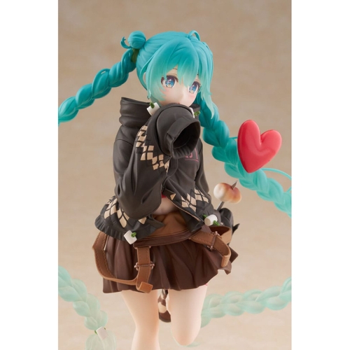 PRE-ORDER: Hatsune Miku PVC Statue - Hatsune Fashion Outdoor Spring Ver. 18 cm