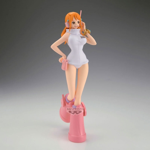 Figurină One Piece Nami în stilul Egghead Glitter & Glamours 23cm