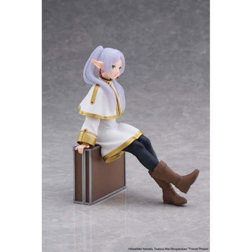 PRE-ORDER: Frieren: Beyond Journey's End PVC Figure Desktop - Cute Frieren (Trunk Case Ver.) Reissue 13 cm