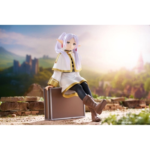 PRE-ORDER: Frieren: Beyond Journey's End PVC Figure Desktop - Cute Frieren (Trunk Case Ver.) Reissue 13 cm