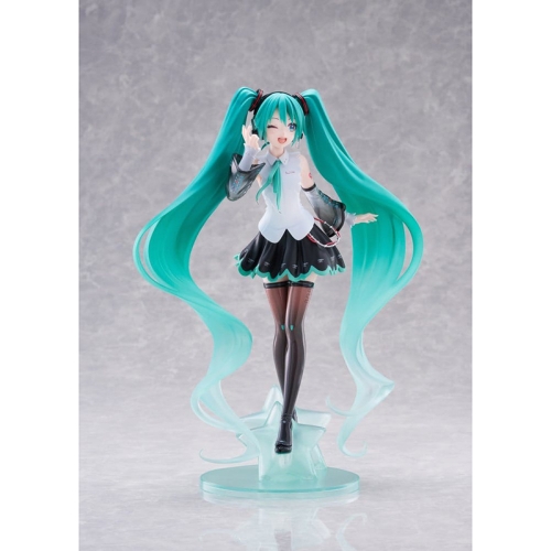 PRE-ORDER: Hatsune Miku T-Most PVC Figure - NT Ver. 29 cm