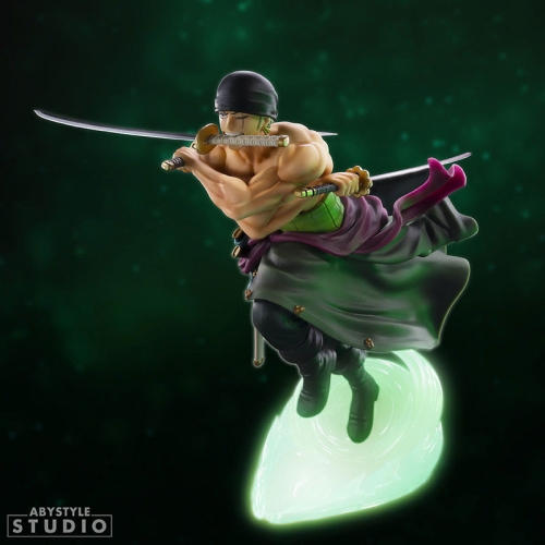 Figurină de colecție One Piece – Roronoa Zoro (fosforescentă)